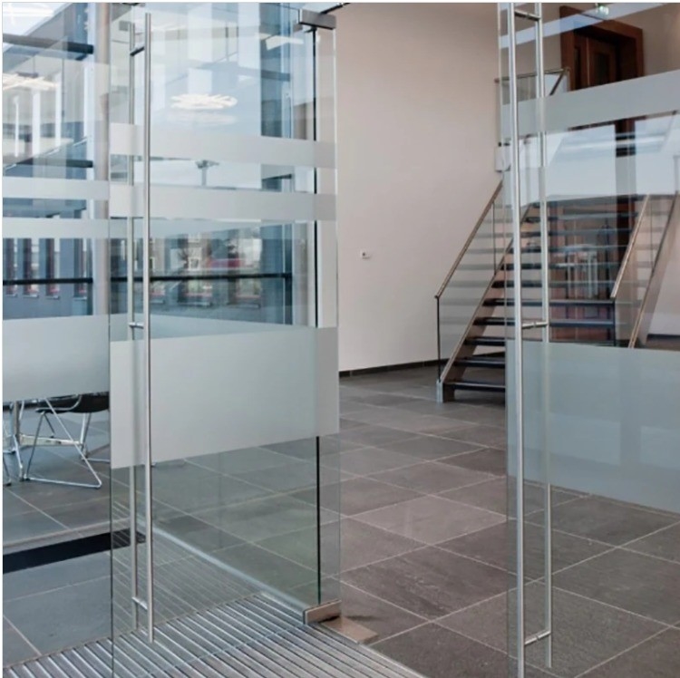 Finished Surface Thermal Break Aluminium Frameless Glass Door for Durable Performance