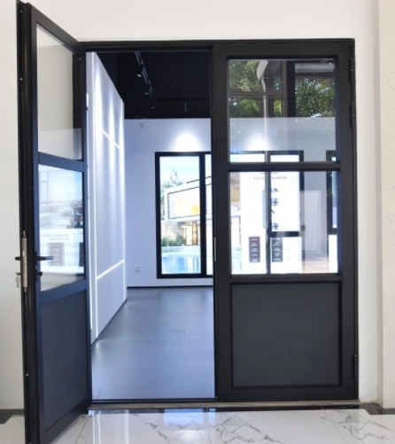 Modern Exterior Security Waterproof Aluminum Alloy Casement Doors With 10 Sealing Layers
