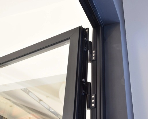 Modern Exterior Security Waterproof Aluminum Alloy Casement Doors With 10 Sealing Layers