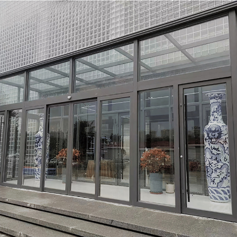 Modern Design Customizable Aluminum Alloy Sliding Doors With 1.1W/(㎡·K) Heat Insulation