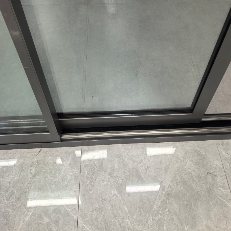 High Light Transmission Aluminium Aluminum Double Glazed Sliding Door with Multiple Tracks for Patio